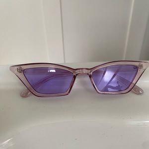 Cat eye sunglasses, purple